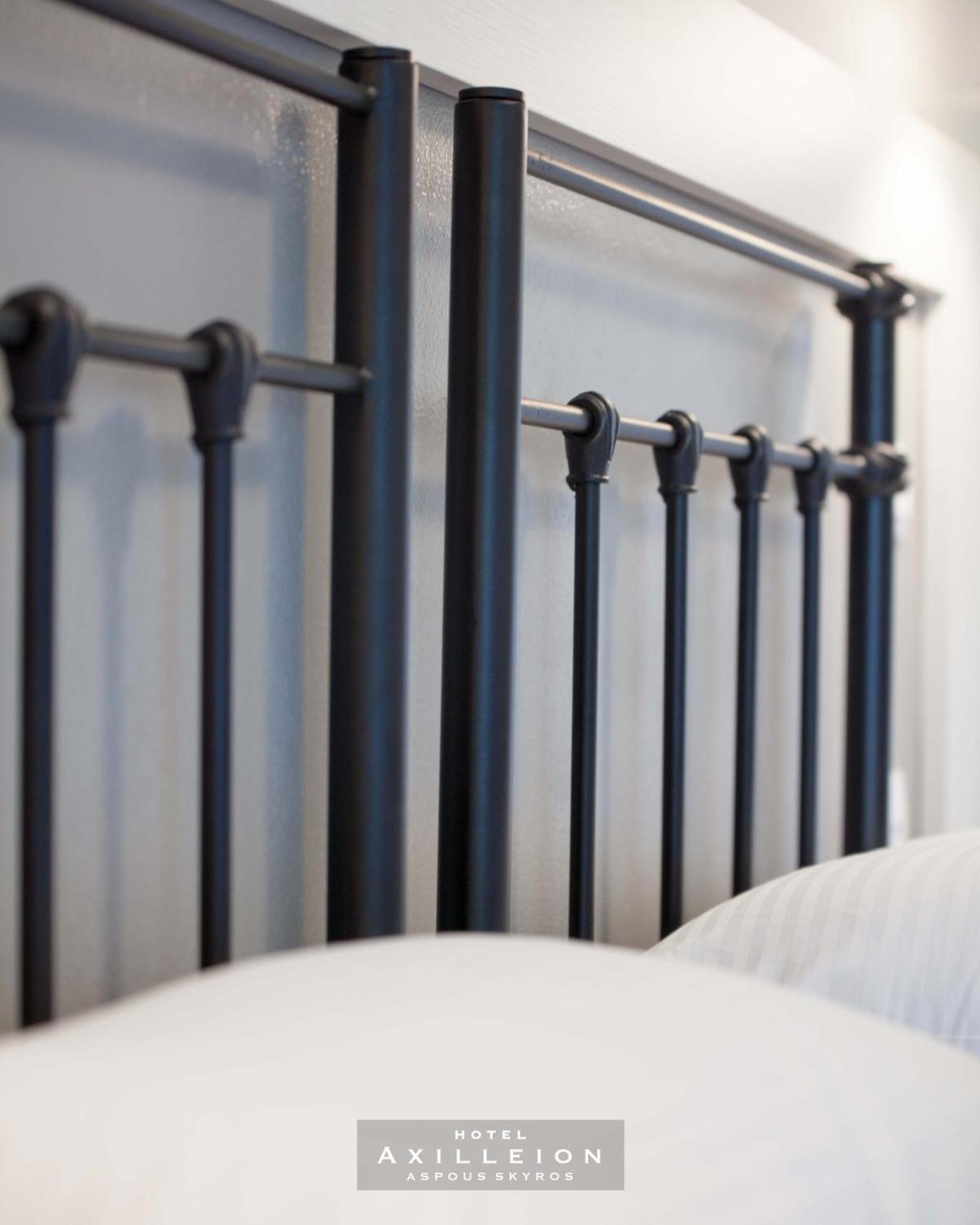 Achilleion Hotel Skyros Bagian luar foto