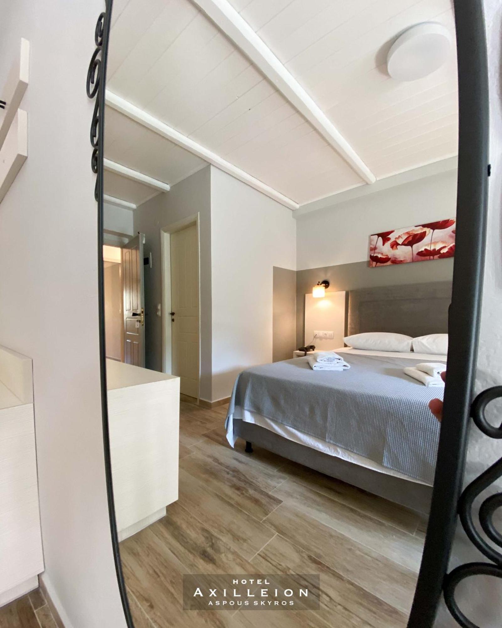 Achilleion Hotel Skyros Bagian luar foto