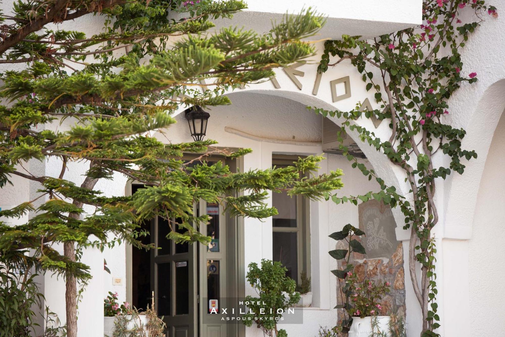 Achilleion Hotel Skyros Bagian luar foto