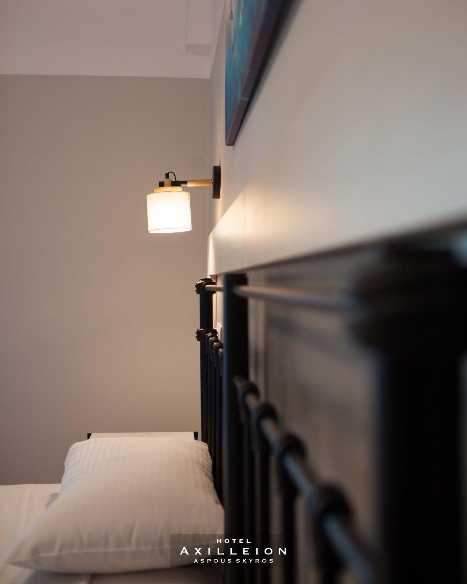 Achilleion Hotel Skyros Bagian luar foto