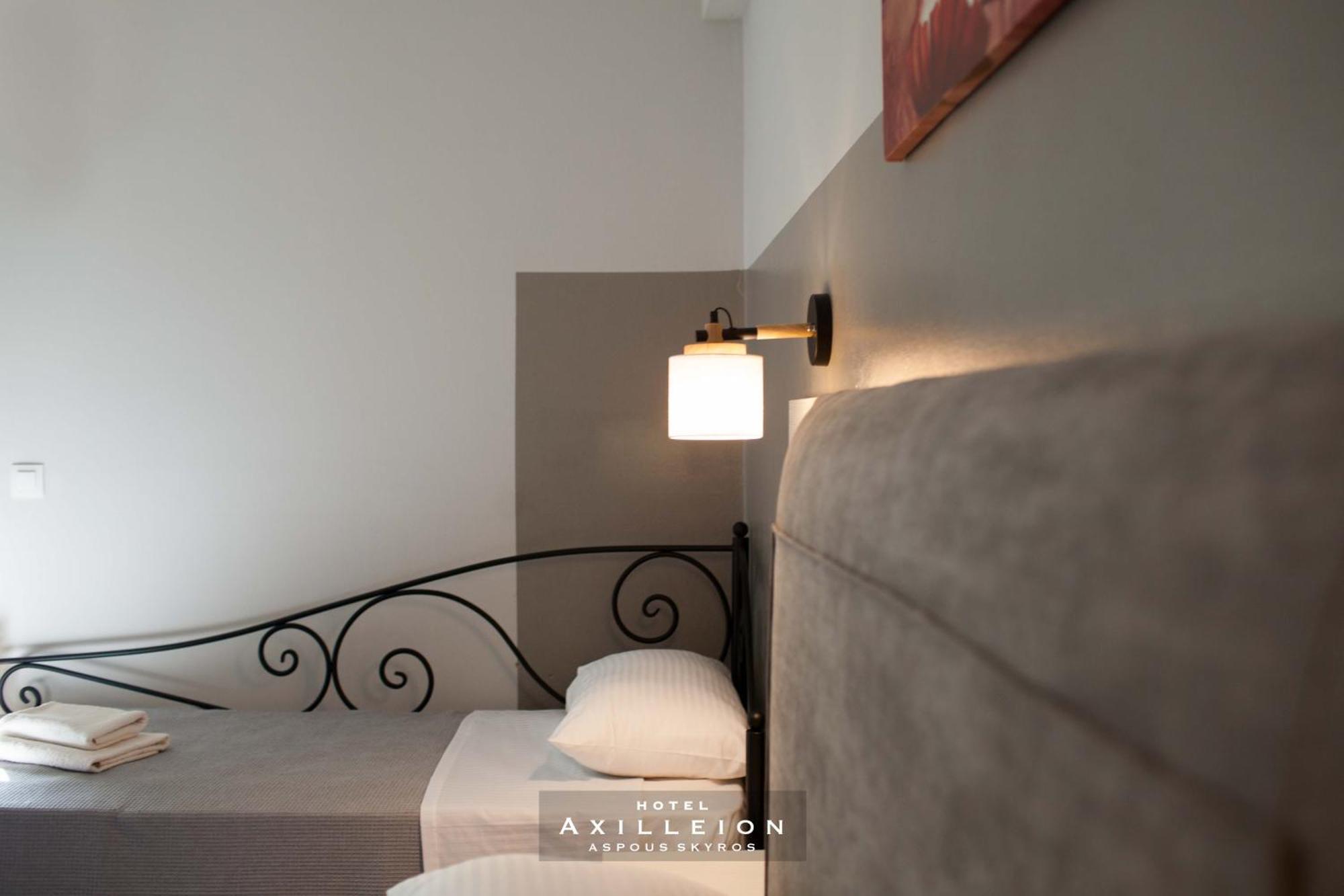 Achilleion Hotel Skyros Bagian luar foto